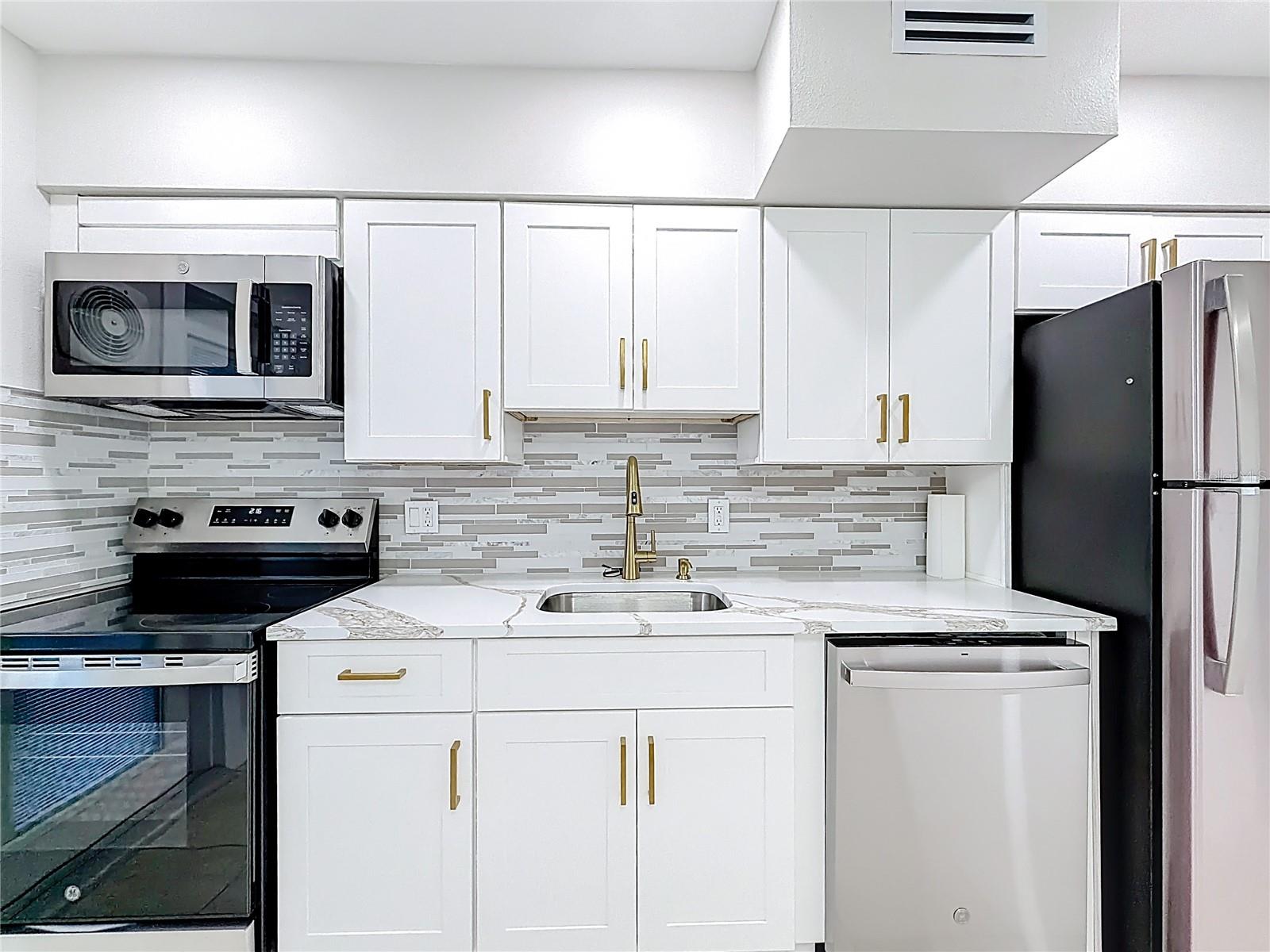 1840 SHORE DR S #5, SOUTH PASADENA, FL — photo 10