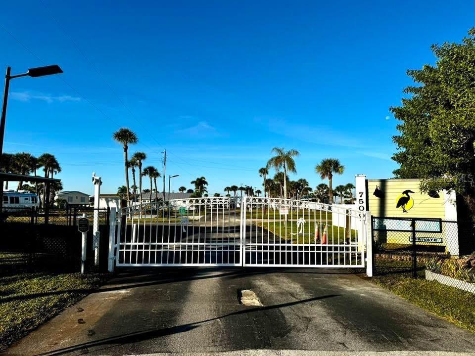 7500 PARK POINTE DR #52, ENGLEWOOD, FL — photo 21