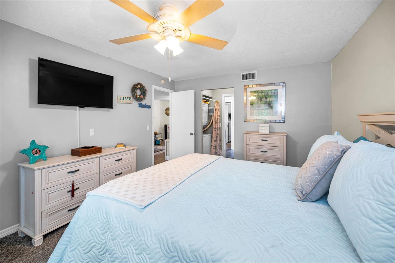 1175 MISSION CIR #1175, CLEARWATER, FL — photo 13