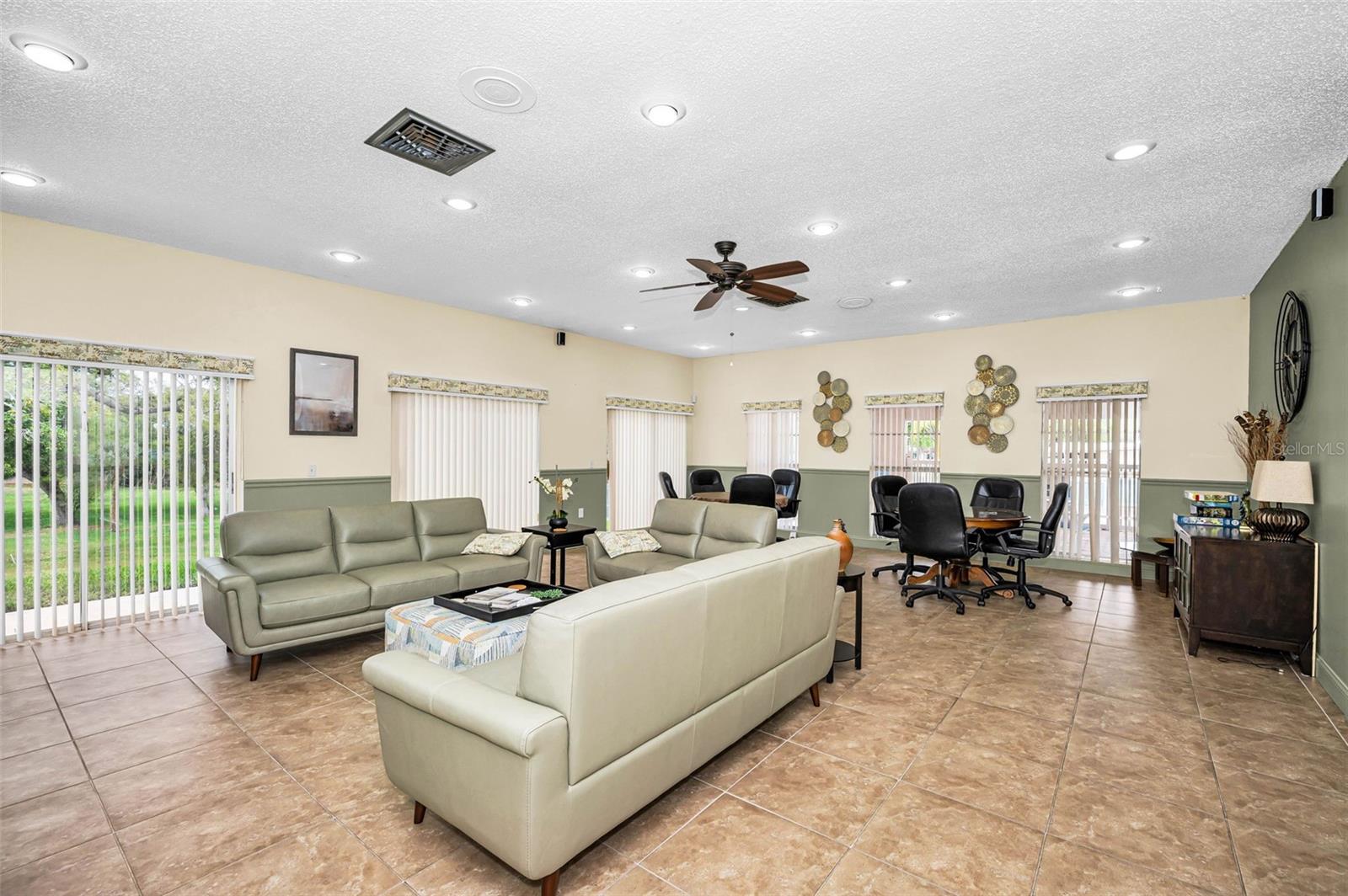 1175 MISSION CIR #1175, CLEARWATER, FL — photo 29