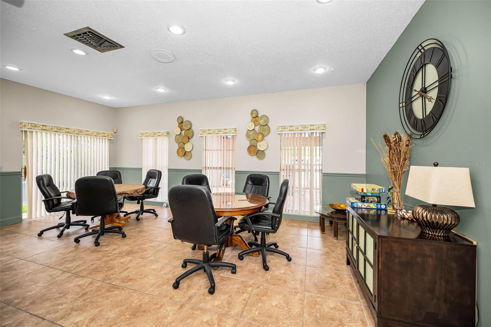 1175 MISSION CIR #1175, CLEARWATER, FL — photo 30