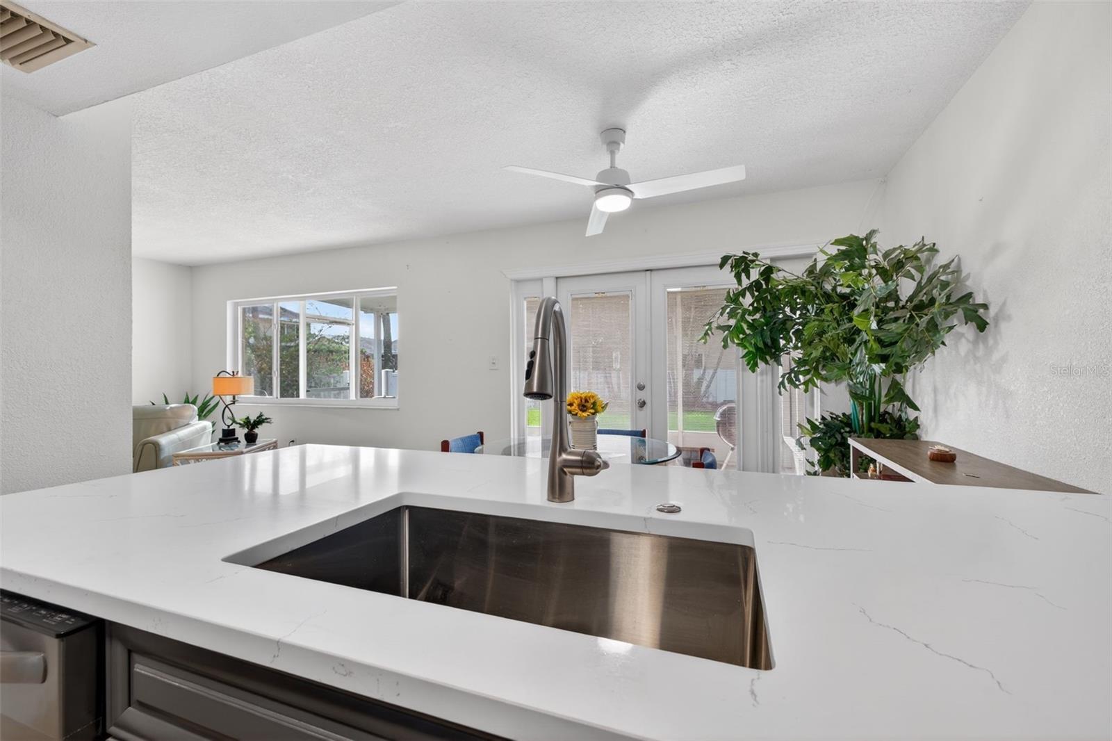 6490 CAPE HATTERAS WAY NE #2, ST PETERSBURG, FL — photo 11