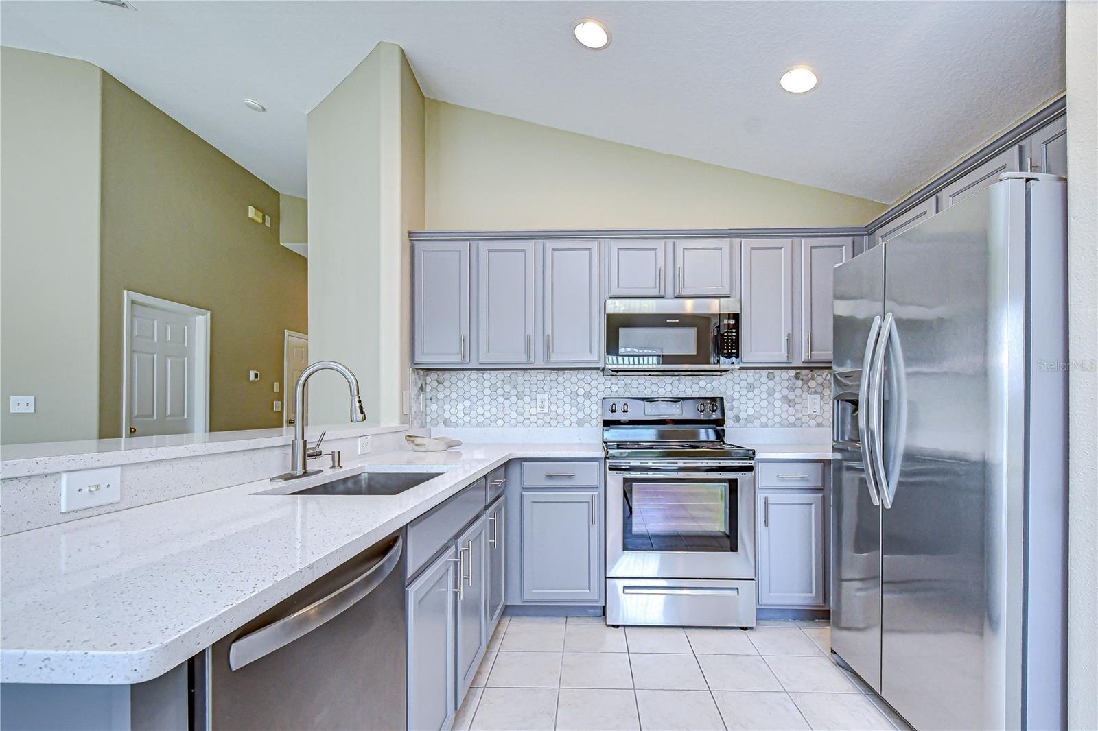 6029 SWEET WILLIAM TER, LAND O LAKES, FL — photo 10