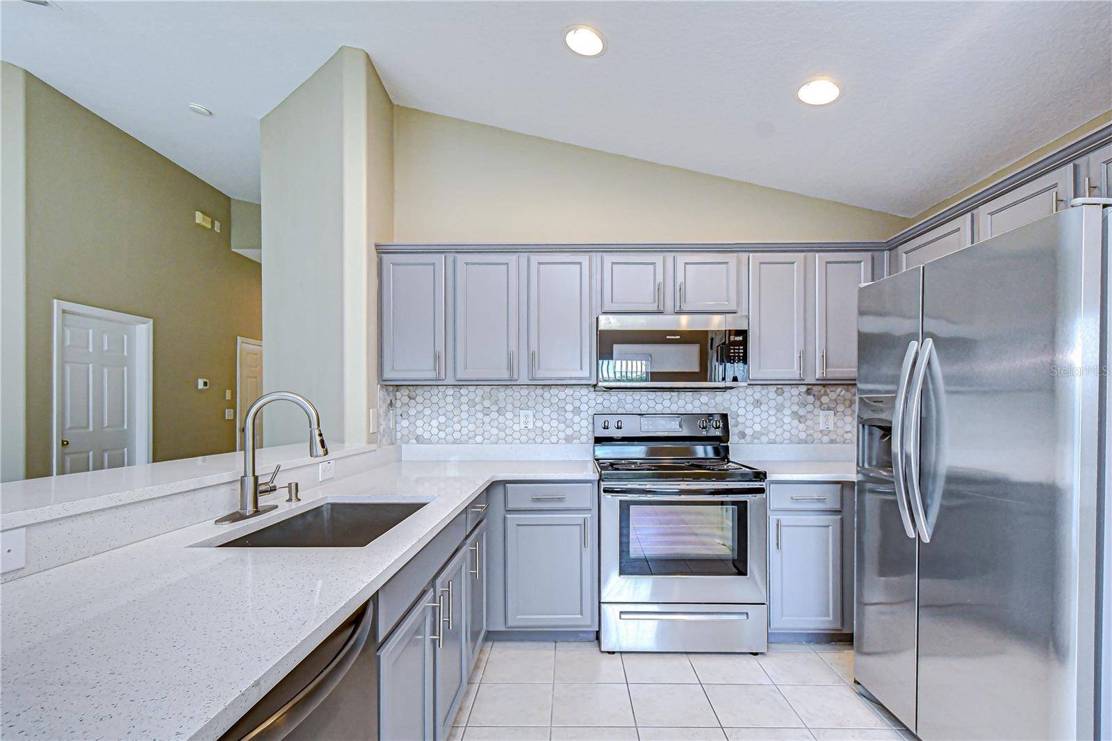 6029 SWEET WILLIAM TER, LAND O LAKES, FL — photo 11