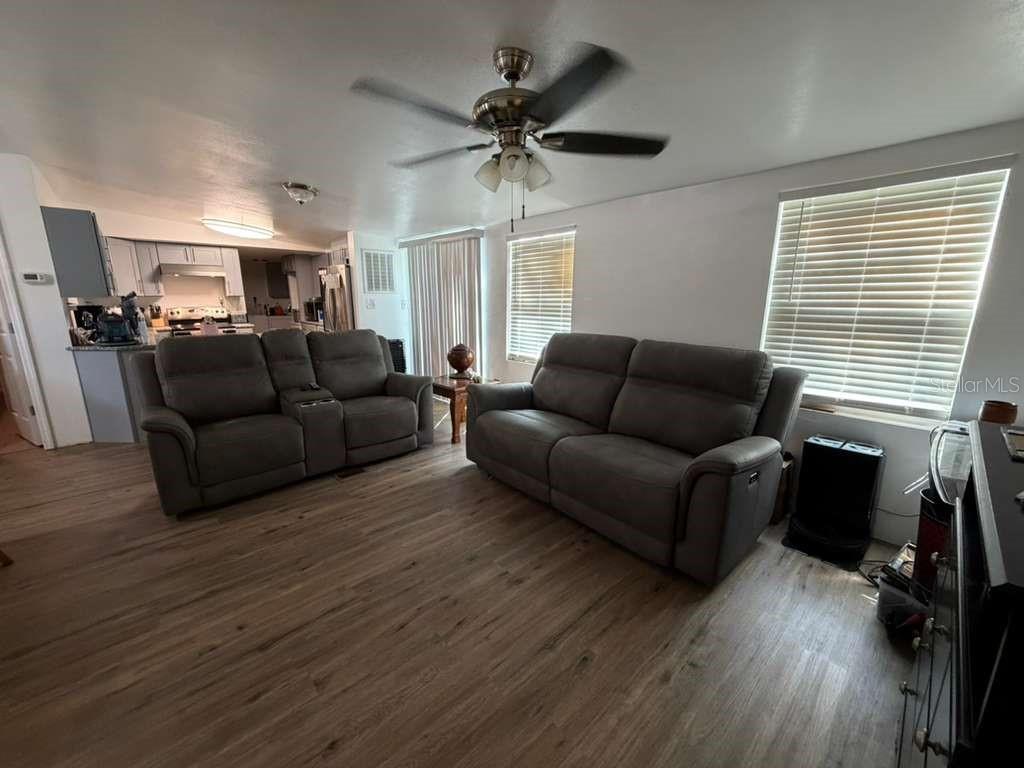 2412 ISLAND OAKS W, LAKELAND, FL — photo 4