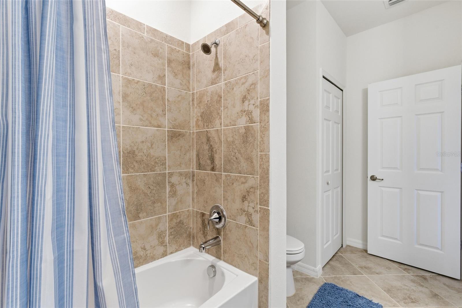 20333 LAGENTE CIR, VENICE, FL — photo 25