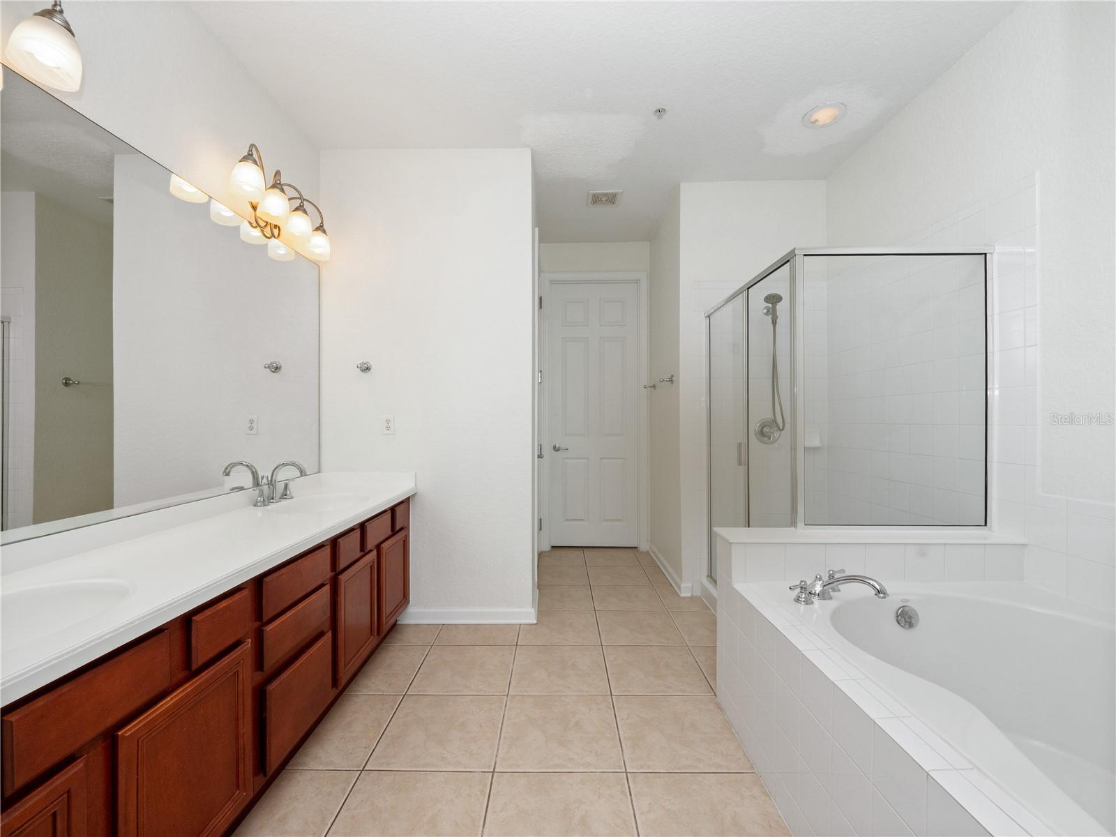 3362 ROBERT TRENT JONES DR #10407, ORLANDO, FL — photo 17