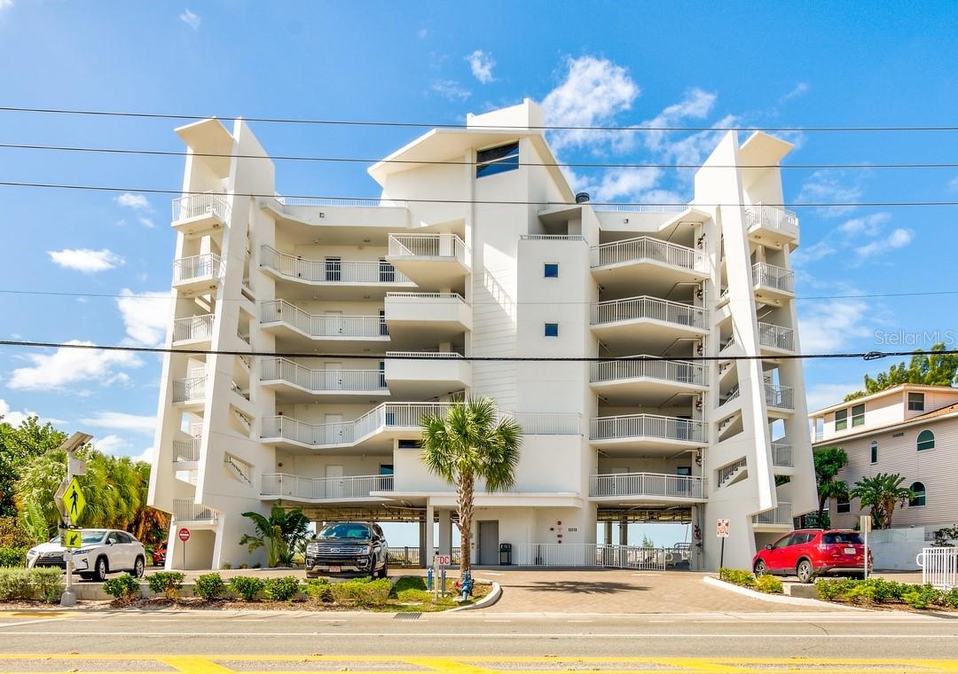 10116 GULF BLVD #203W, TREASURE ISLAND, FL — photo 2