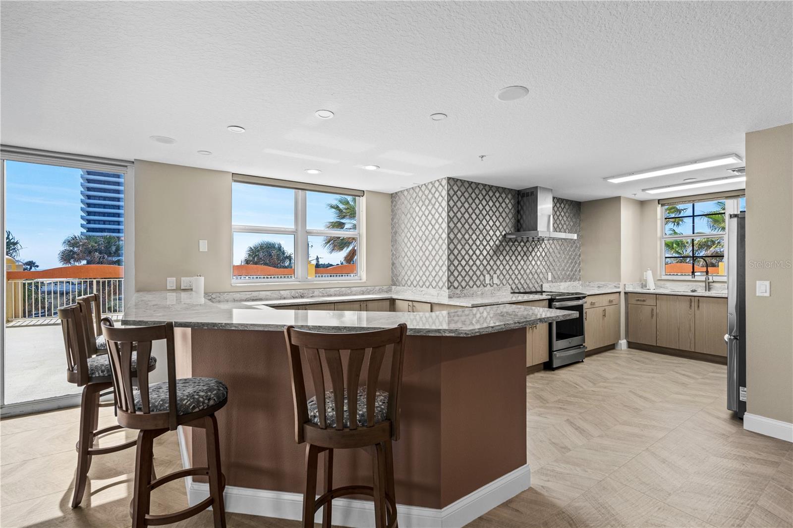 2300 N ATLANTIC AVE #101, DAYTONA BEACH, FL — photo 21
