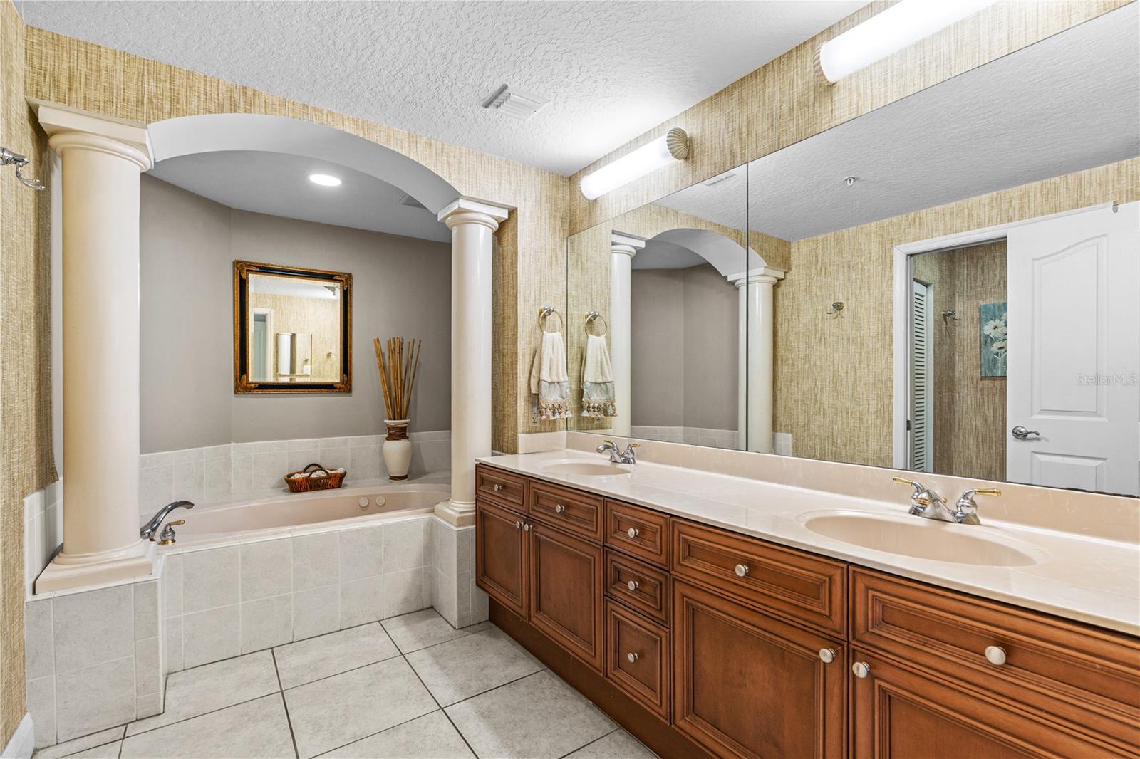 2300 N ATLANTIC AVE #101, DAYTONA BEACH, FL — photo 51