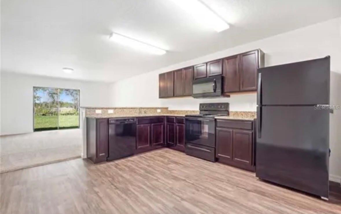 2289 CASPIAN DR, LAKELAND, FL — photo 2