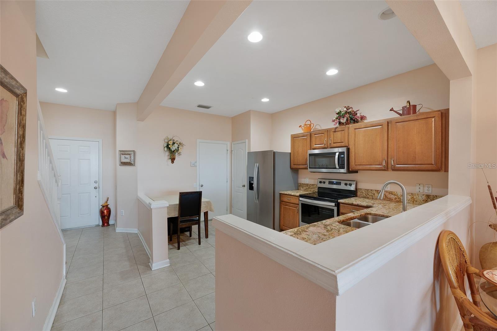 4916 BARNSTEAD DR, RIVERVIEW, FL — photo 7
