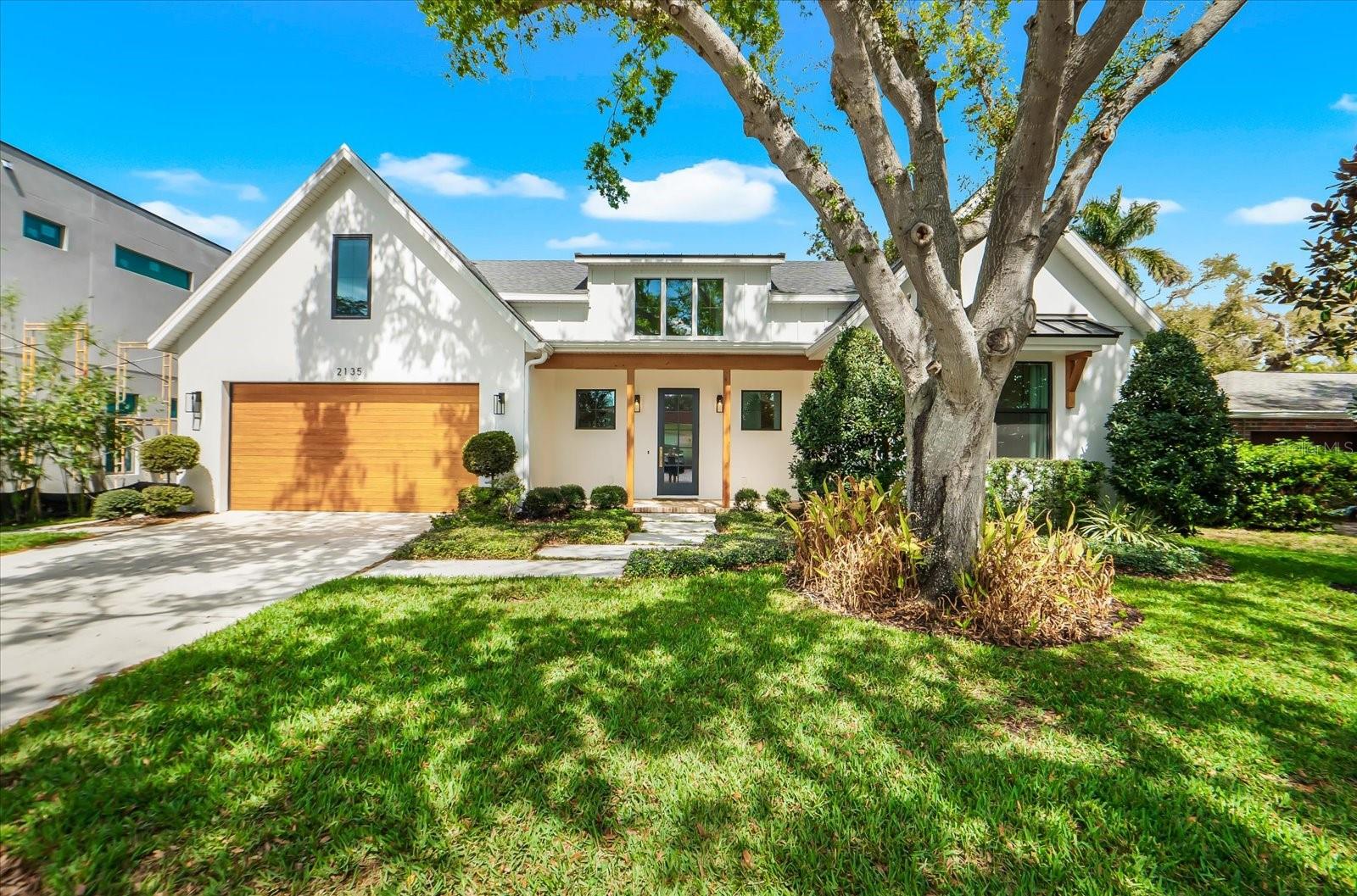 2135 DATURA ST, SARASOTA, FL