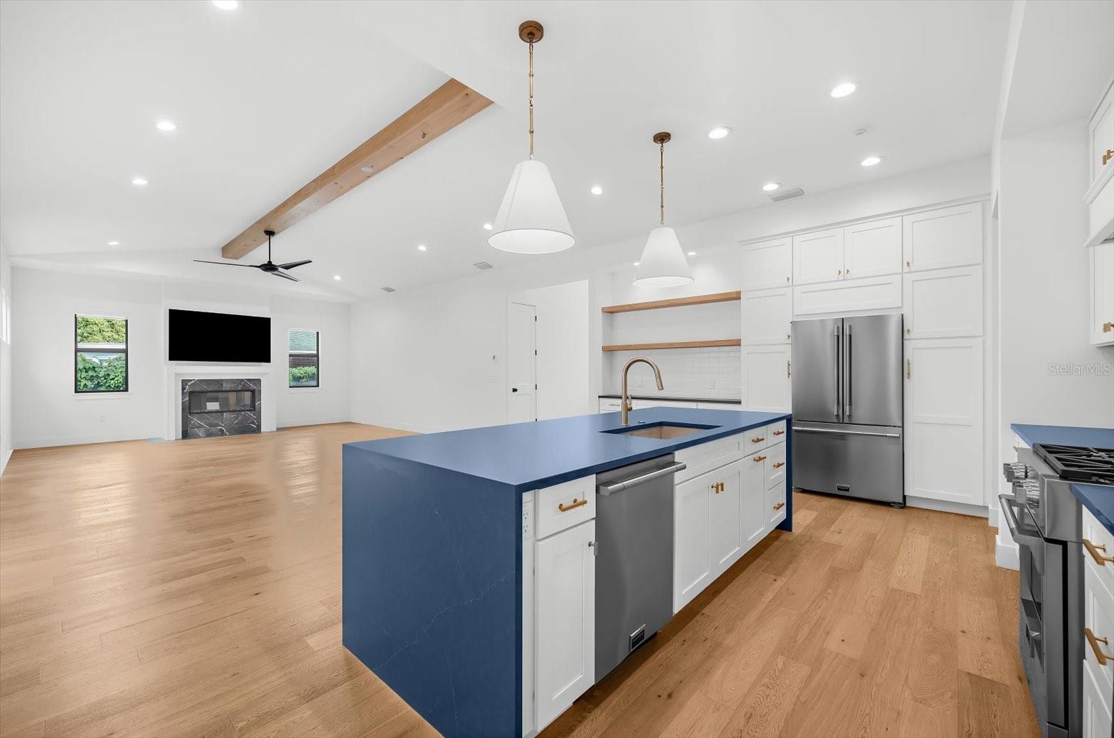 2135 DATURA ST, SARASOTA, FL — photo 11