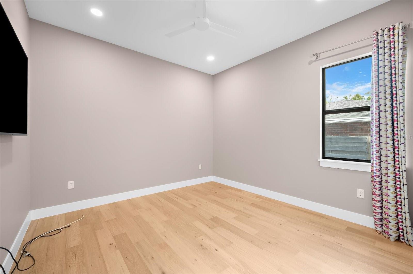 2135 DATURA ST, SARASOTA, FL — photo 28