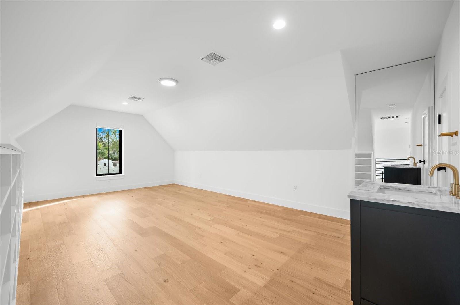2135 DATURA ST, SARASOTA, FL — photo 32
