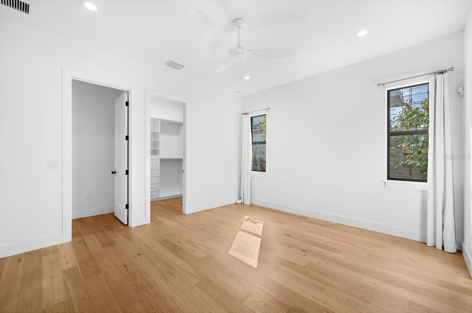 2135 DATURA ST, SARASOTA, FL — photo 37
