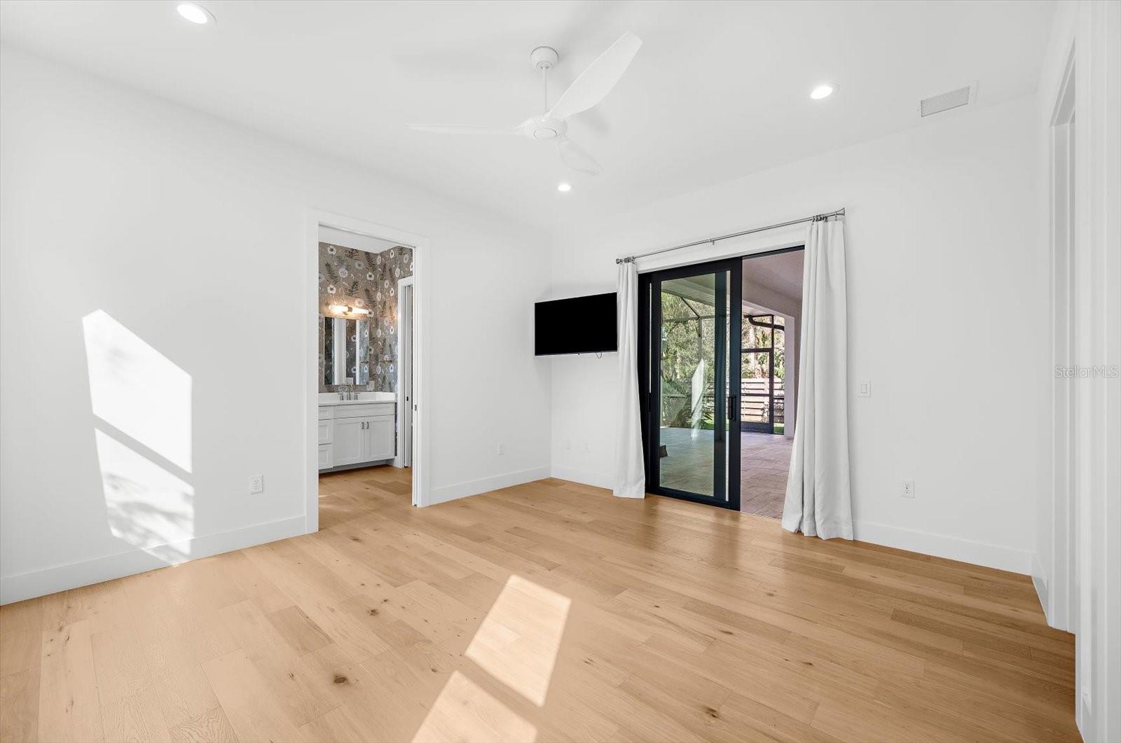 2135 DATURA ST, SARASOTA, FL — photo 40