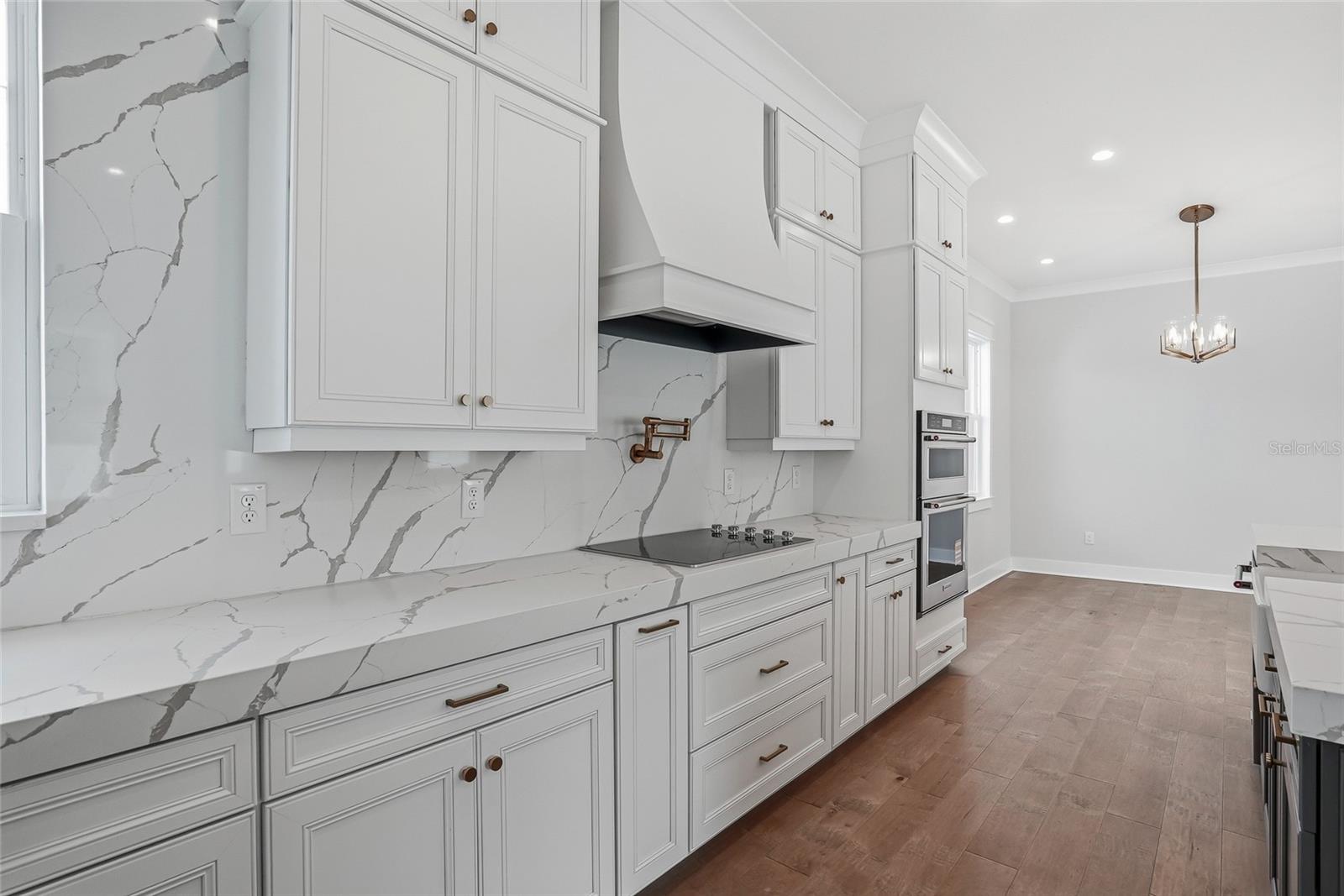 879 53RD AVE N, ST PETERSBURG, FL — photo 19