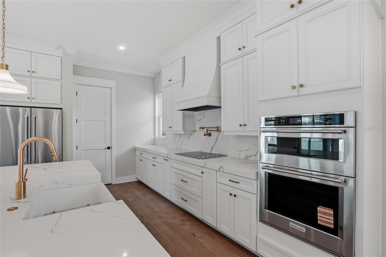 879 53RD AVE N, ST PETERSBURG, FL — photo 21