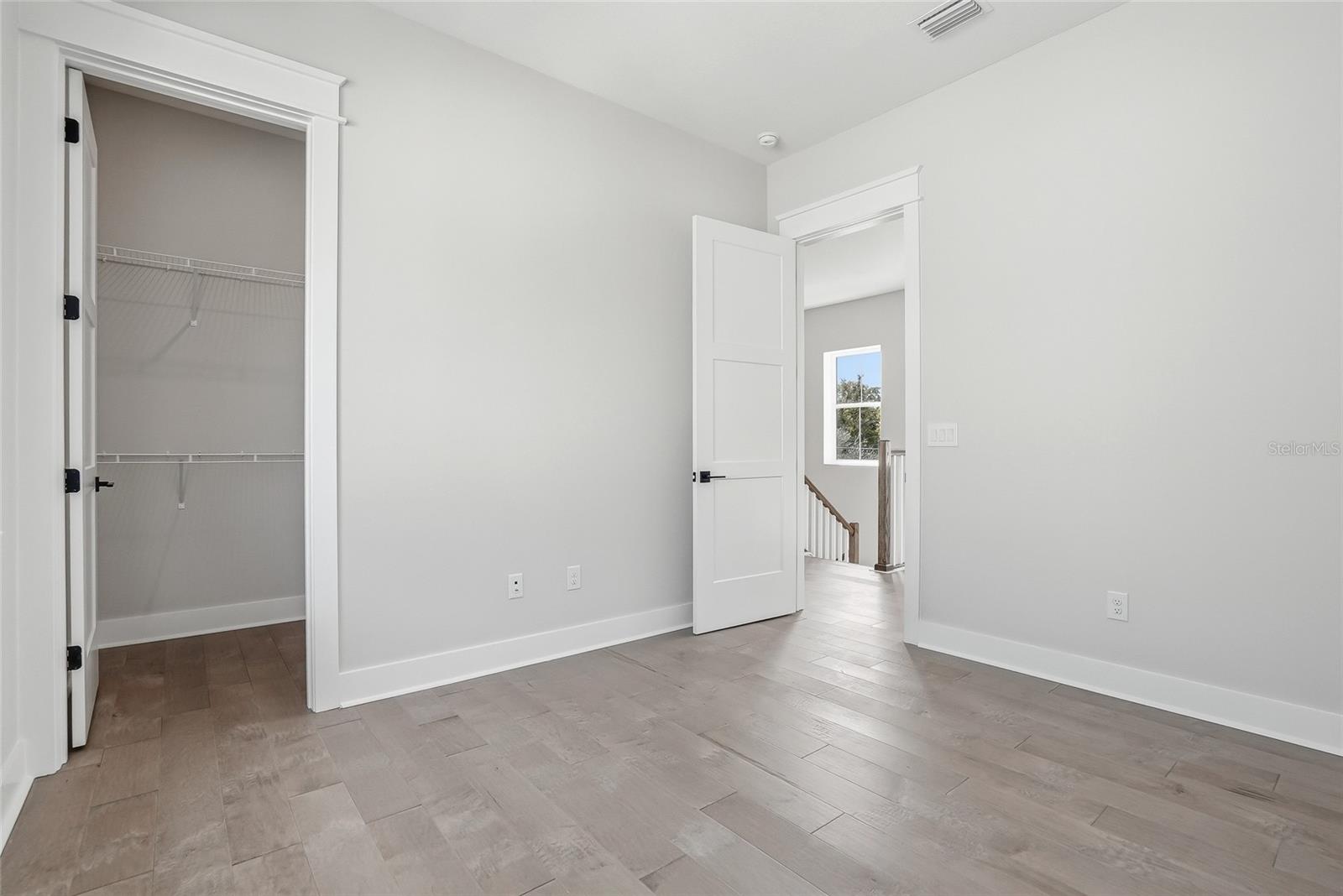 879 53RD AVE N, ST PETERSBURG, FL — photo 43