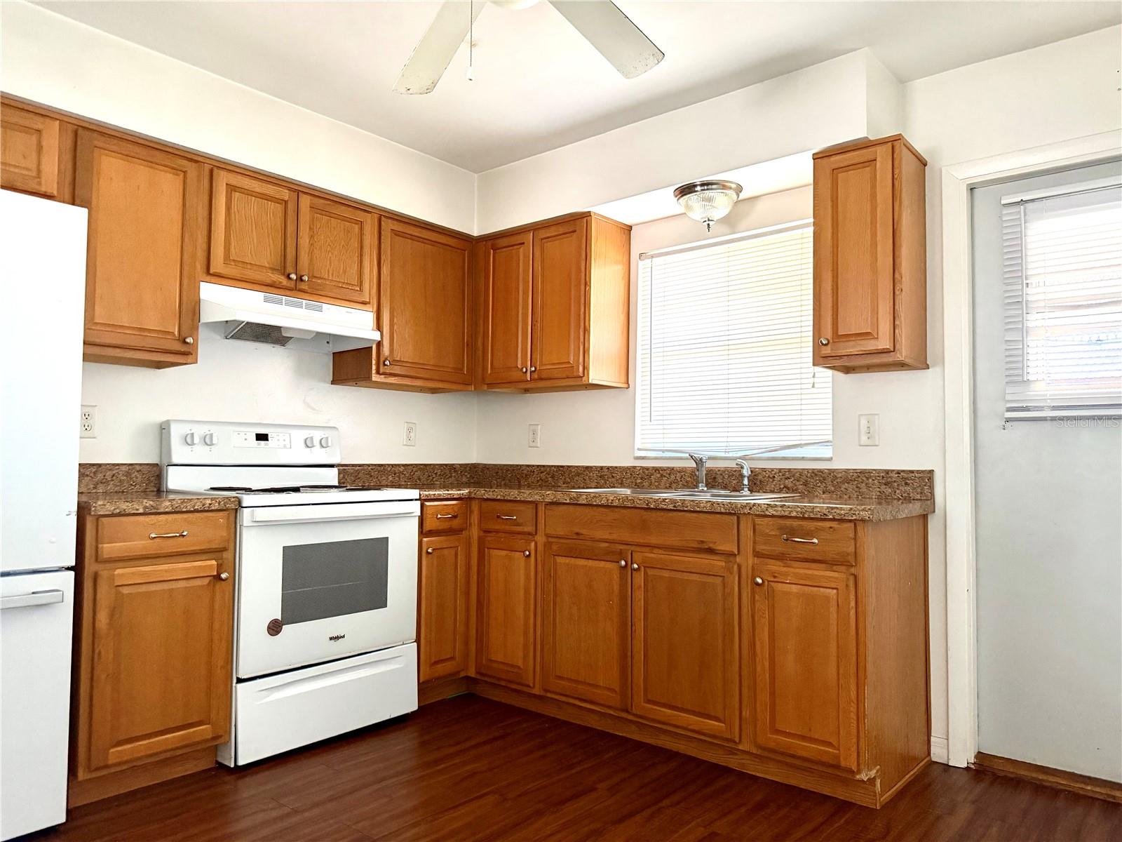 610 EMERALD AVE #3, LAKE WALES, FL — photo 3