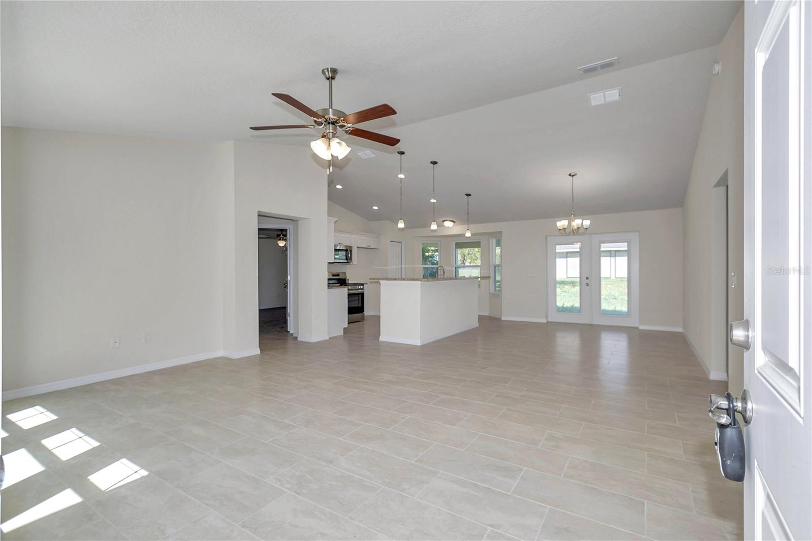 8677 SE 157TH PL, SUMMERFIELD, FL — photo 7