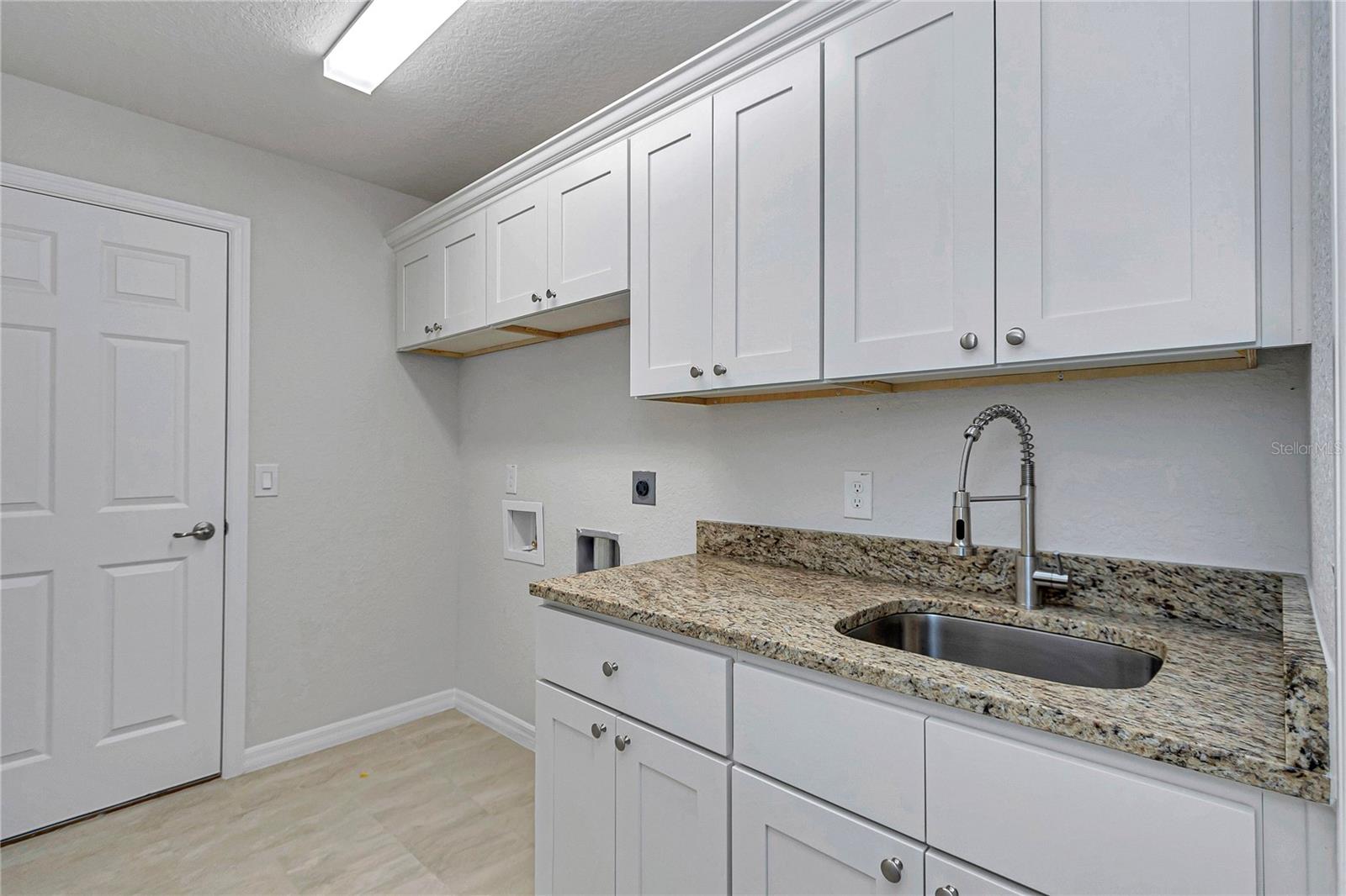 8677 SE 157TH PL, SUMMERFIELD, FL — photo 27