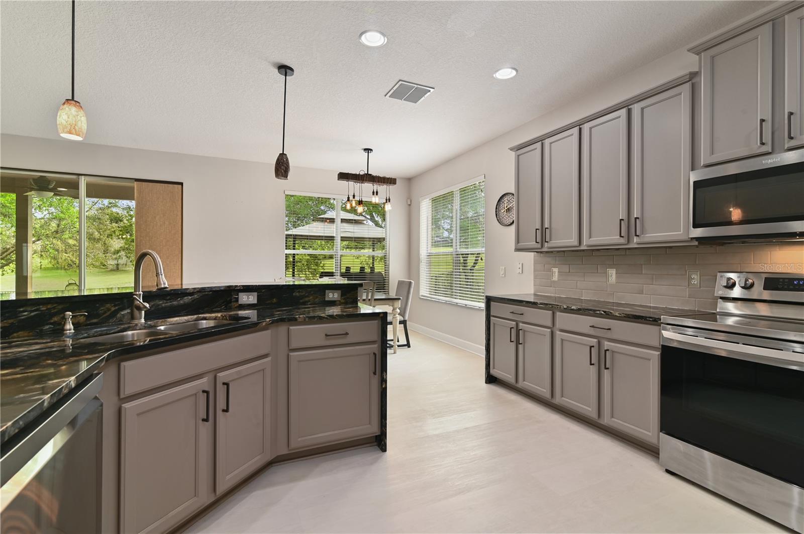 1037 TRUFFLES CT., APOPKA, FL — photo 21
