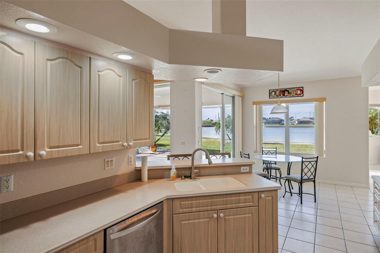 12942 SW KINGSWAY CIR, LAKE SUZY, FL — photo 4