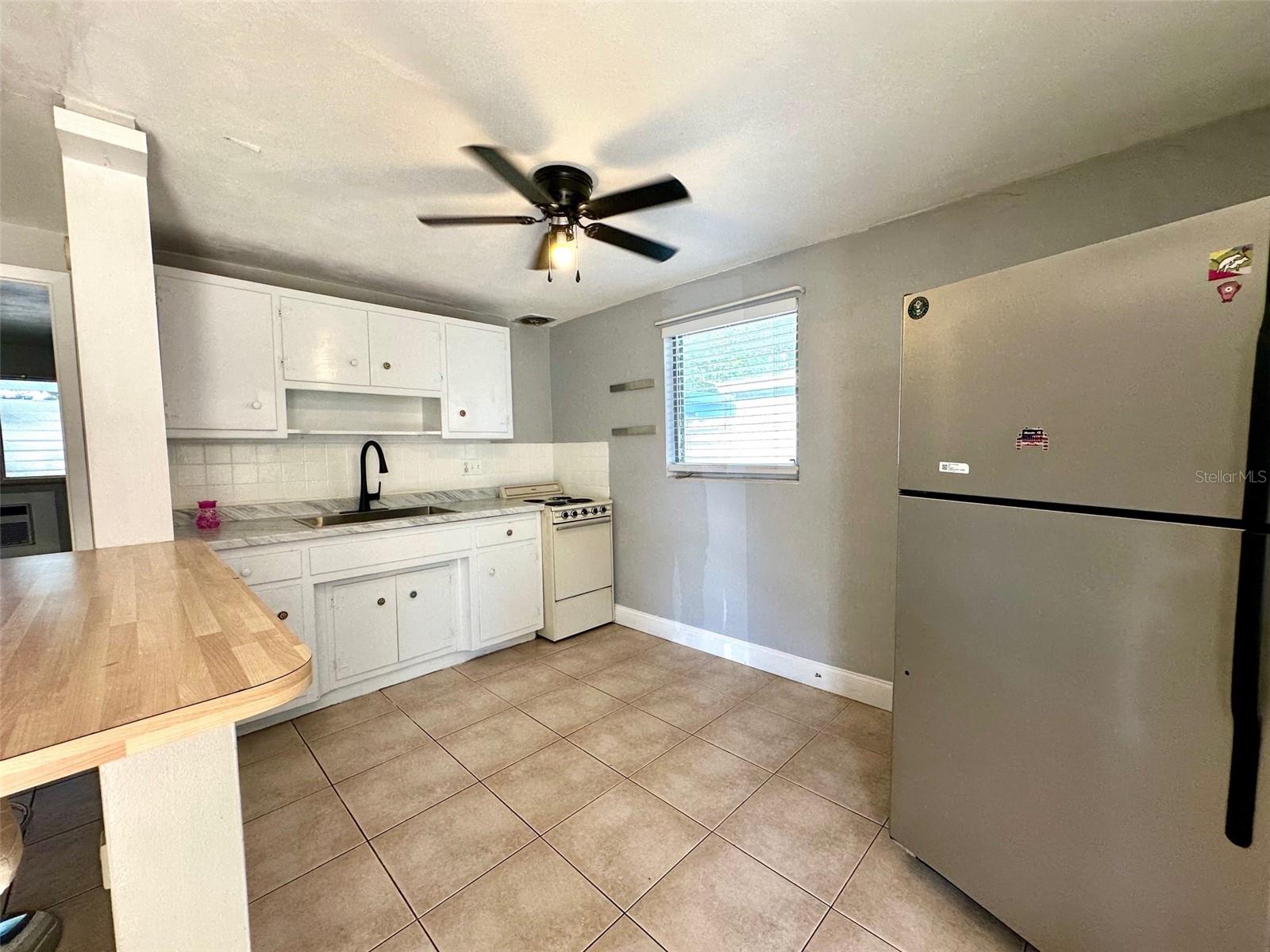 2035 EDGEWATER DR #10, CLEARWATER, FL — photo 3