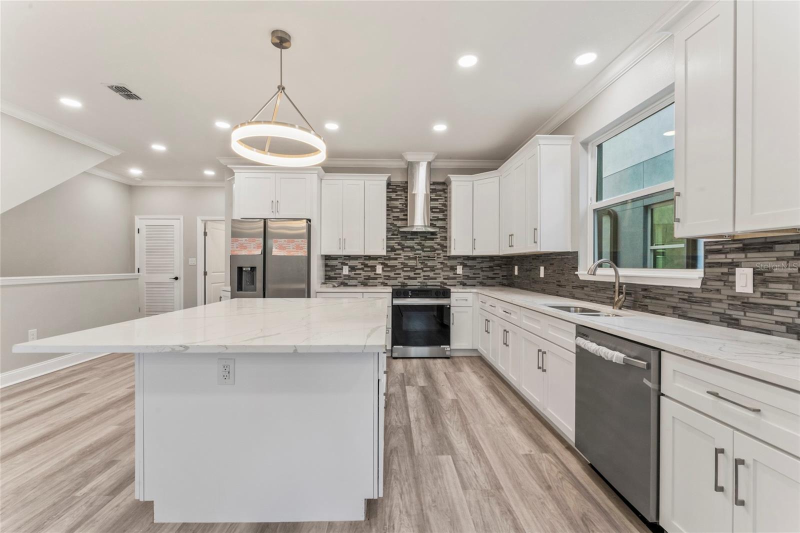 809 W LINEBAUGH AVE #1B, TAMPA, FL — photo 13