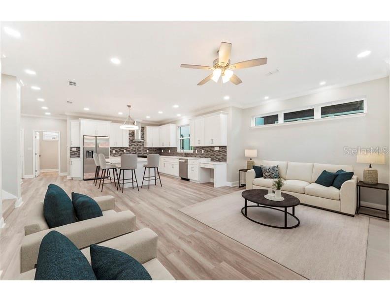809 W LINEBAUGH AVE #1B, TAMPA, FL — photo 16