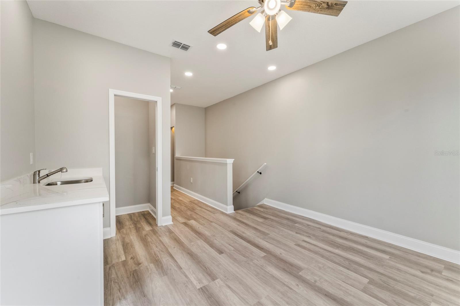809 W LINEBAUGH AVE #1B, TAMPA, FL — photo 25