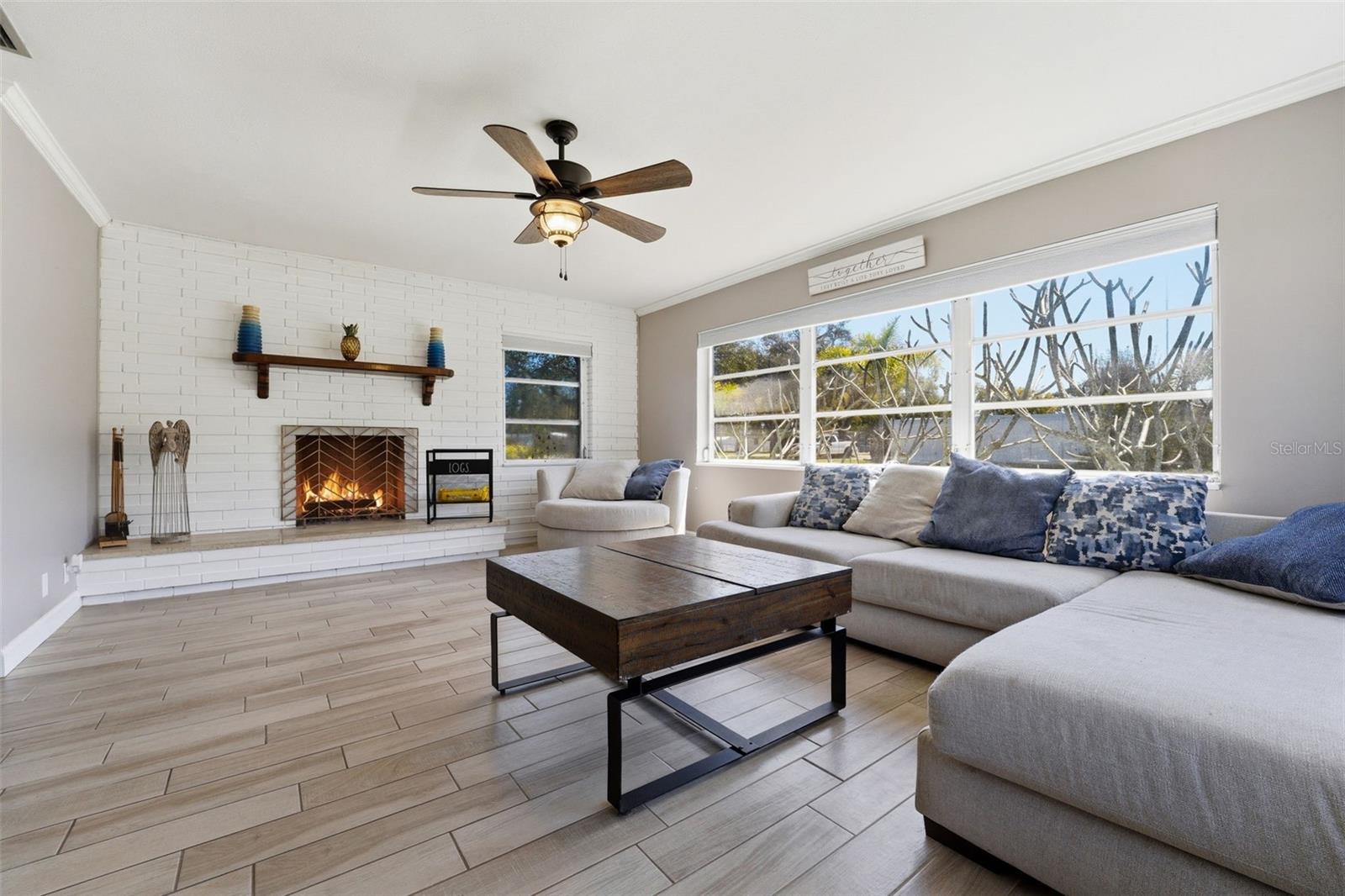 2400 PINE CT, NOKOMIS, FL — photo 12