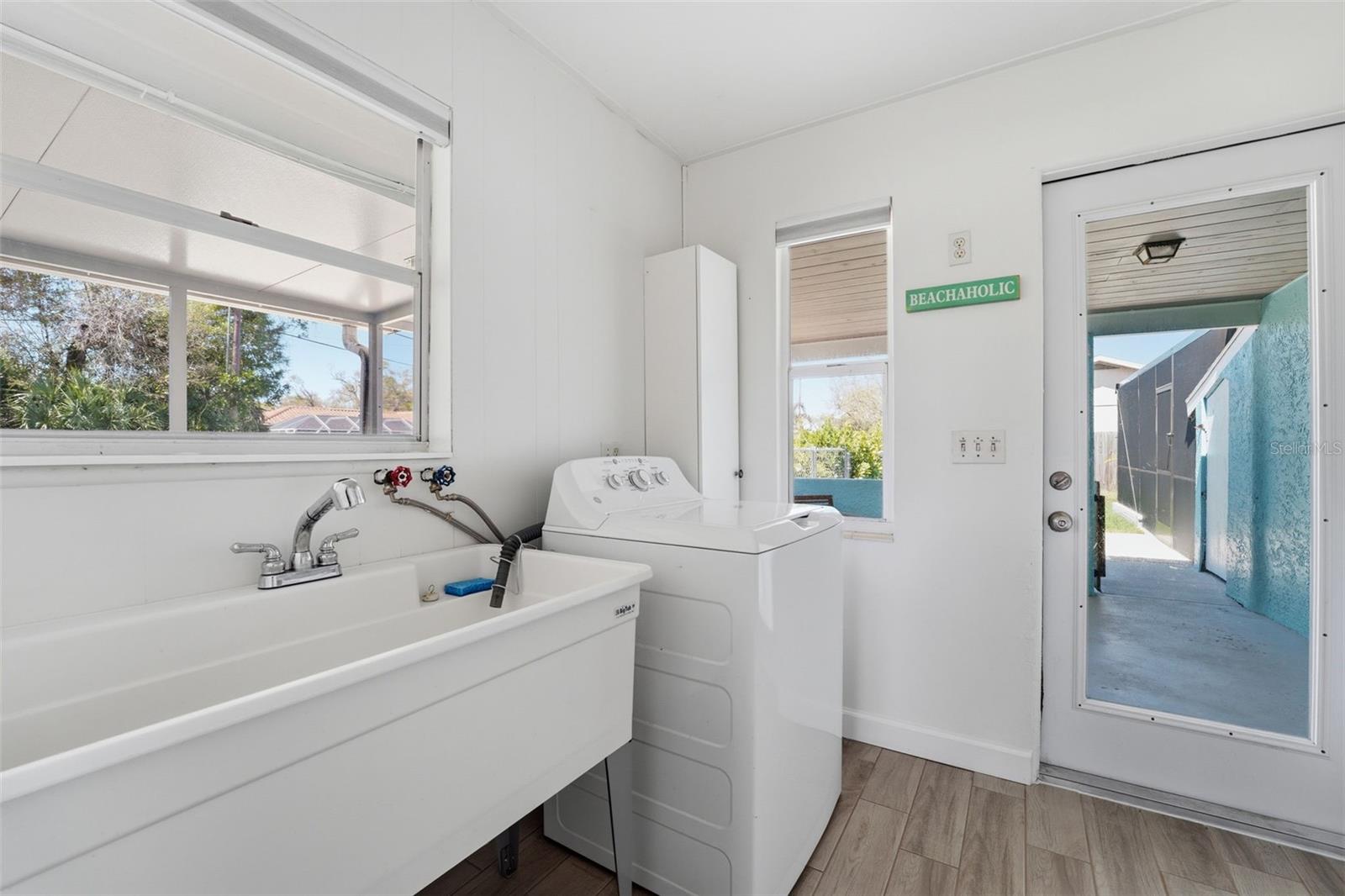 2400 PINE CT, NOKOMIS, FL — photo 16
