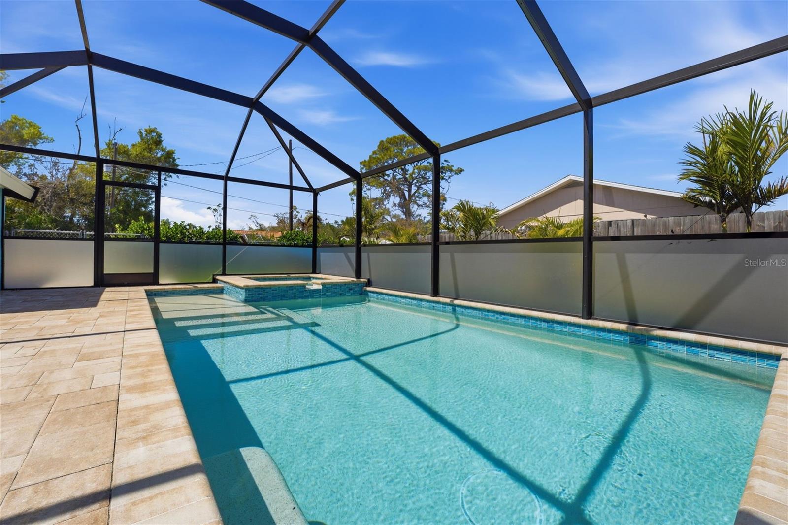 2400 PINE CT, NOKOMIS, FL — photo 2