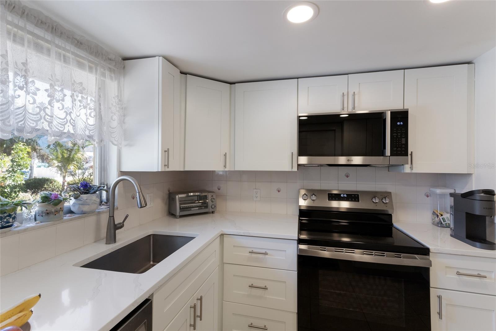 309 57TH ST, HOLMES BEACH, FL — photo 10