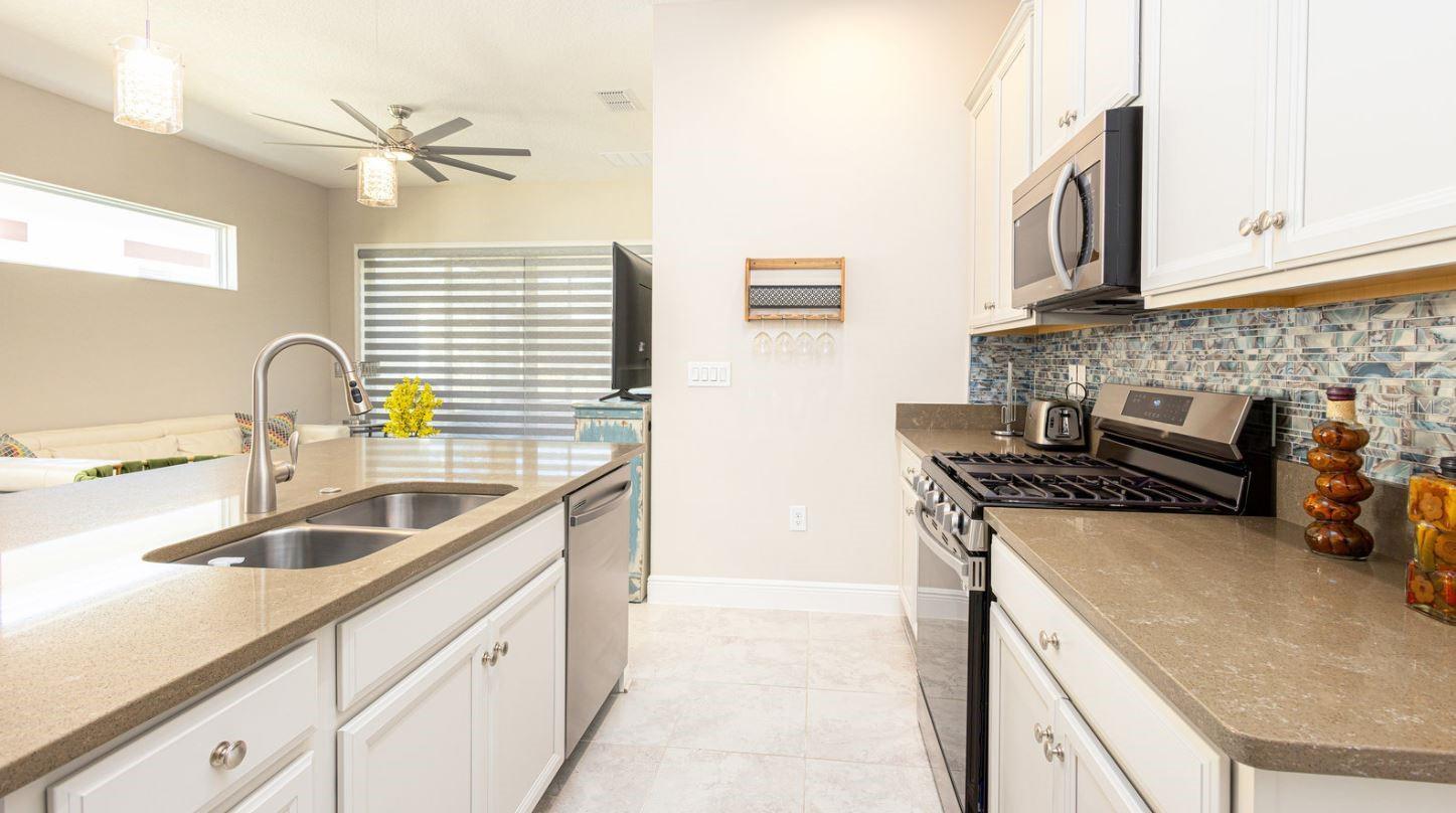 2278 DATURA LOOP, ST CLOUD, FL — photo 12