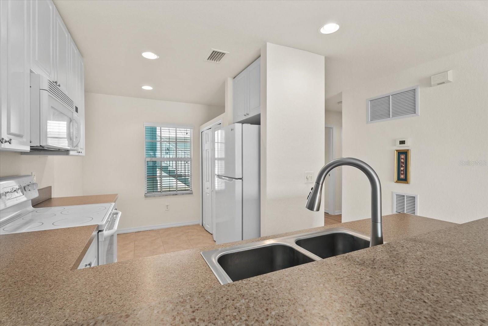 5751 SABAL TRACE DR #103B57, NORTH PORT, FL — photo 12