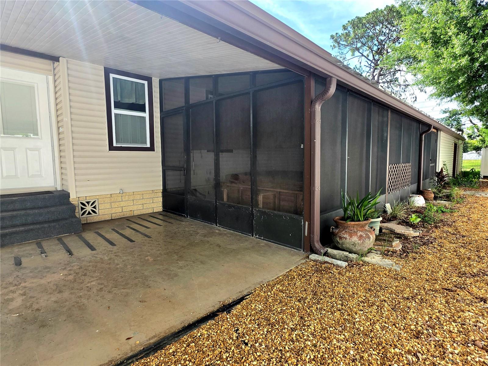 37408 MARTA AVE, ZEPHYRHILLS, FL — photo 4