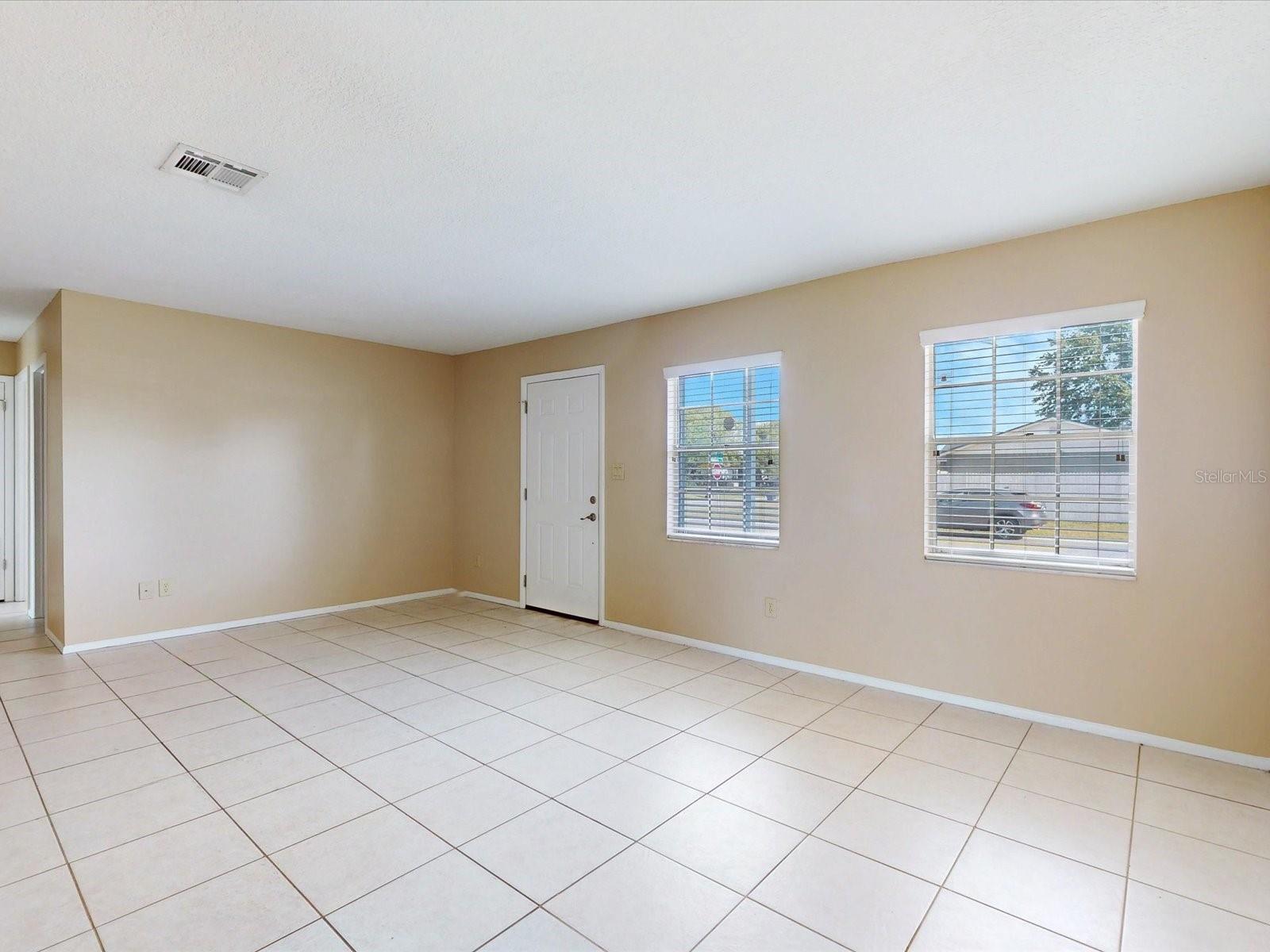 98 PINATA CT, KISSIMMEE, FL — photo 3