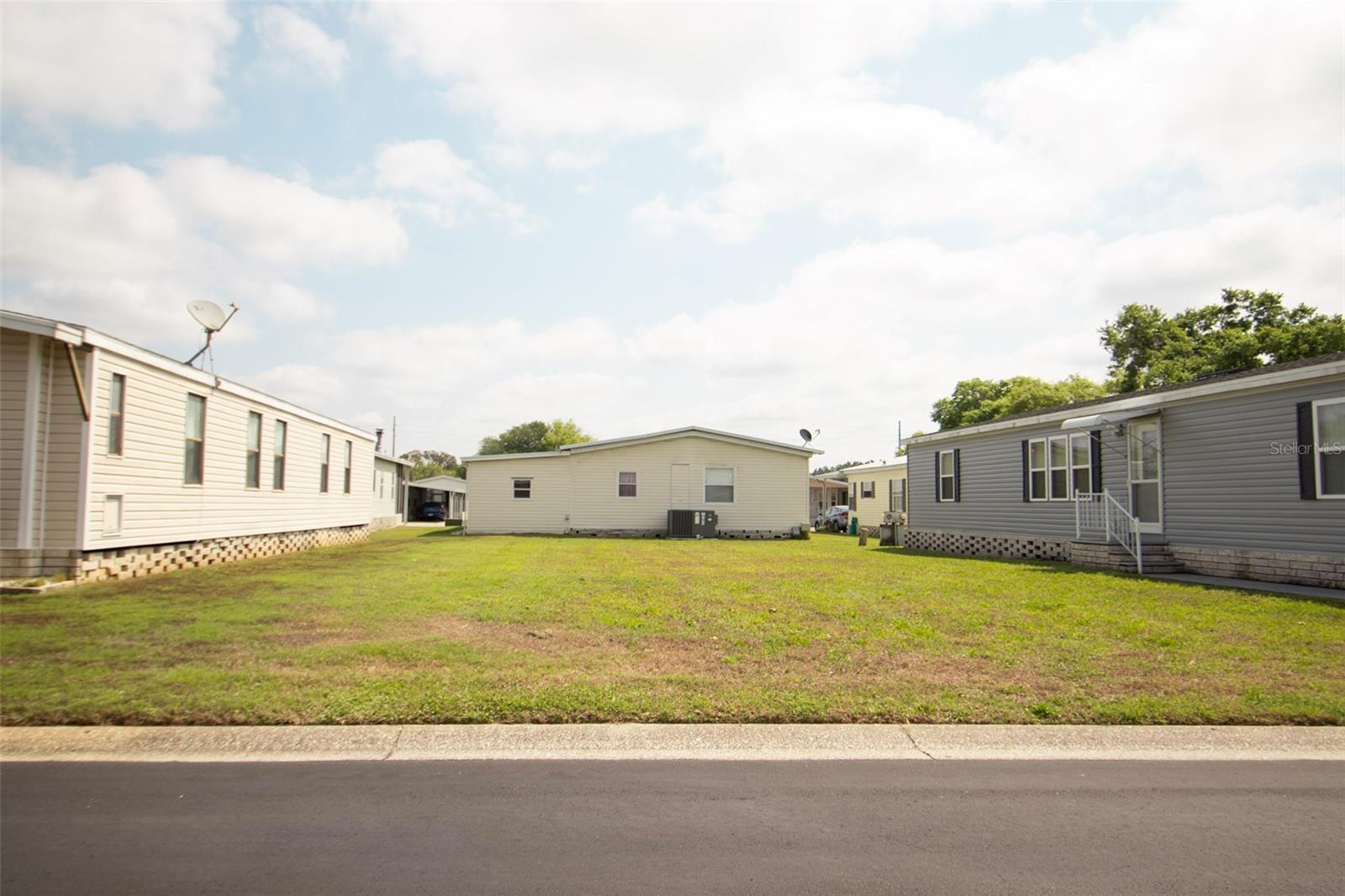 3024 BRIAR ST, WESLEY CHAPEL, FL — photo 2