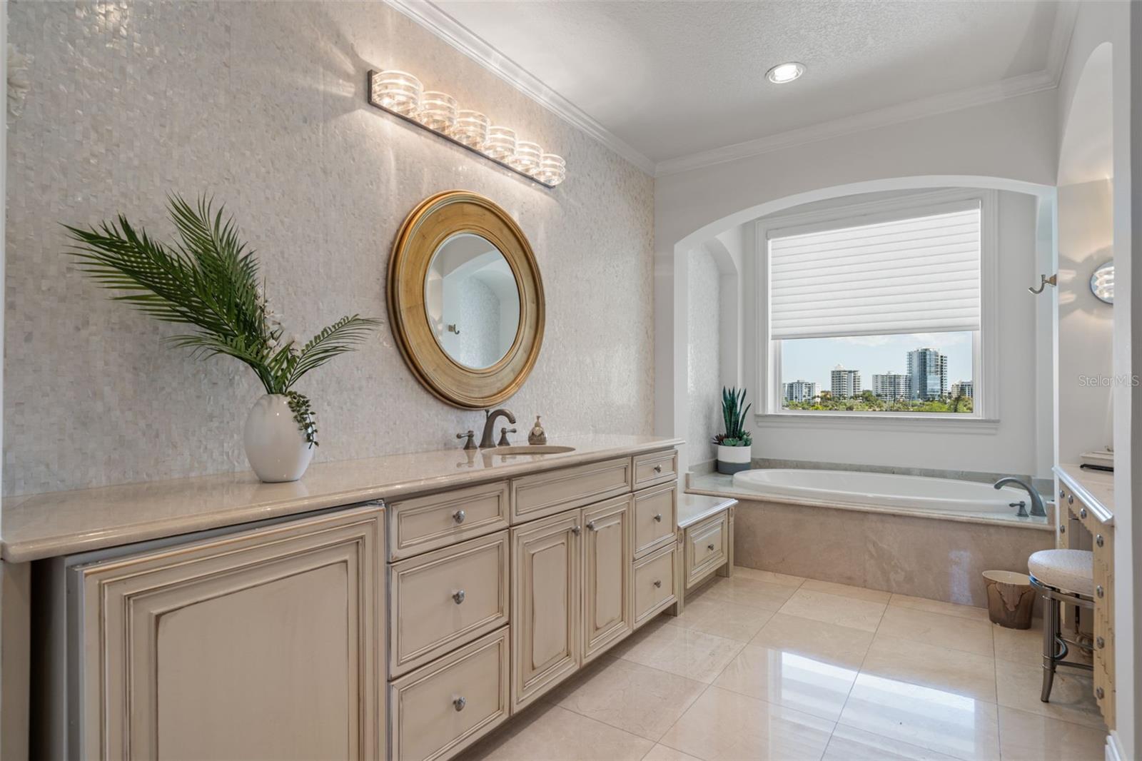 464 GOLDEN GATE PT #703, SARASOTA, FL — photo 48