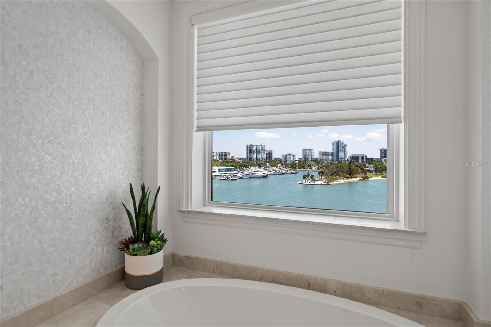 464 GOLDEN GATE PT #703, SARASOTA, FL — photo 50