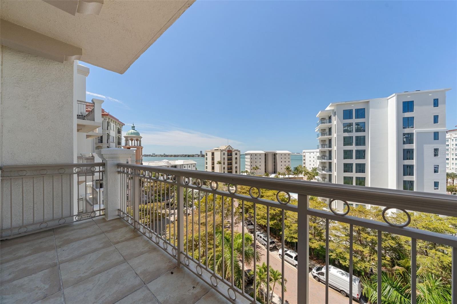 464 GOLDEN GATE PT #703, SARASOTA, FL — photo 63