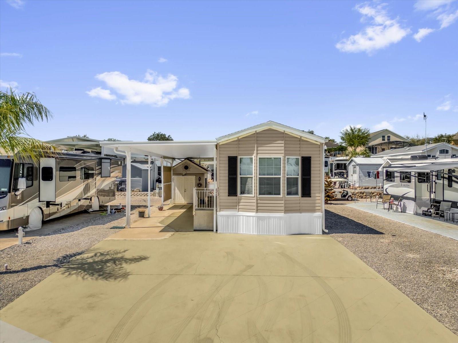 1039 CENTER CREST BLVD, DAVENPORT, FL