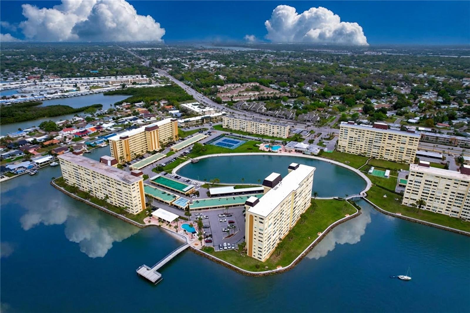 4650 COVE CIR #209, ST PETERSBURG, FL — photo 34