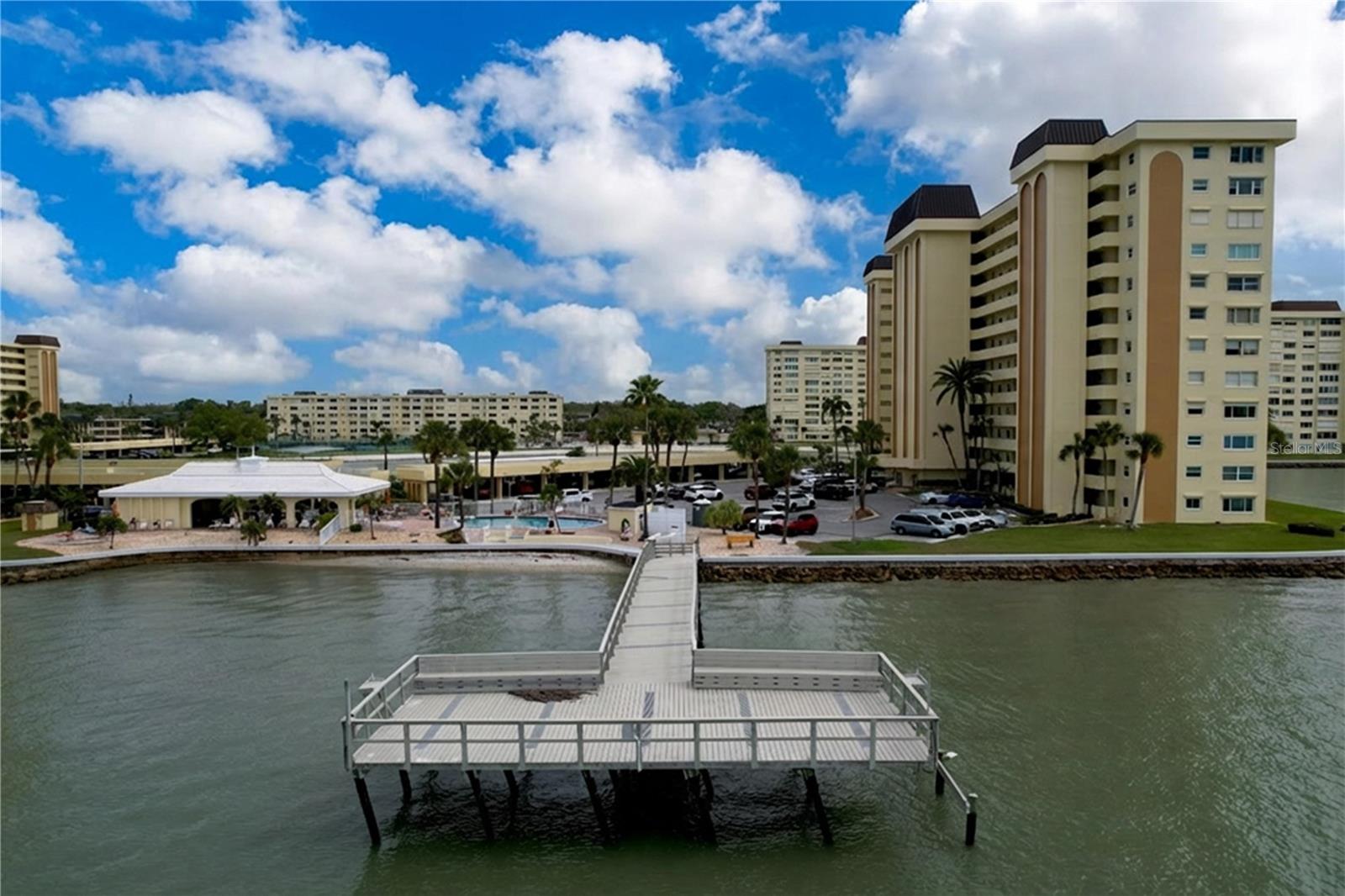 4650 COVE CIR #209, ST PETERSBURG, FL — photo 36