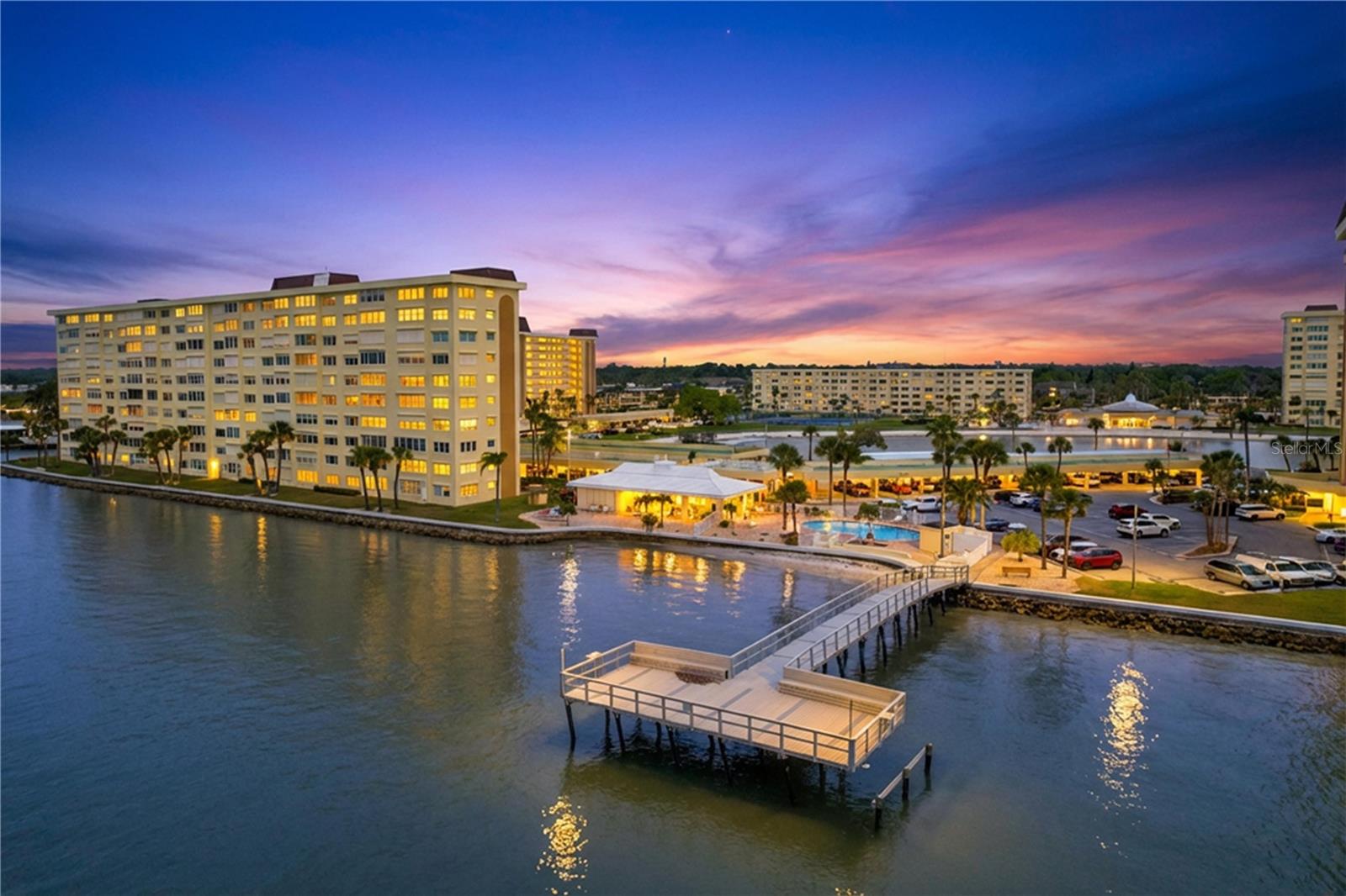 4650 COVE CIR #209, ST PETERSBURG, FL — photo 52